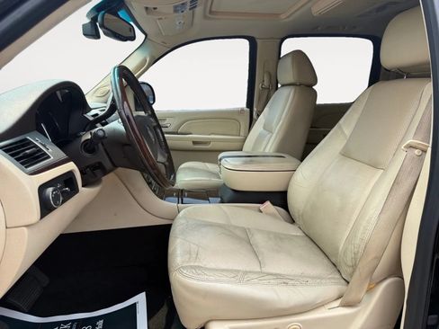Used 2008 Cadillac Escalade ESV AWD image 8