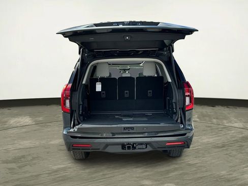 New 2025 Ford Expedition Active AWD/4WD image 38