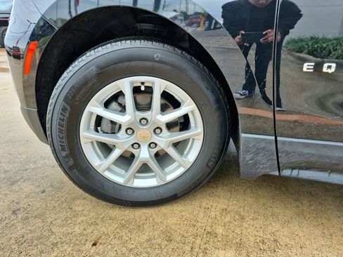 Used 2023 Chevrolet Equinox LT FWD image 27