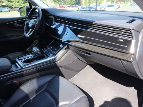 Used 2023 Audi Q7 2.0T Premium Plus w/ Premium Plus Package AWD/4WD image 22