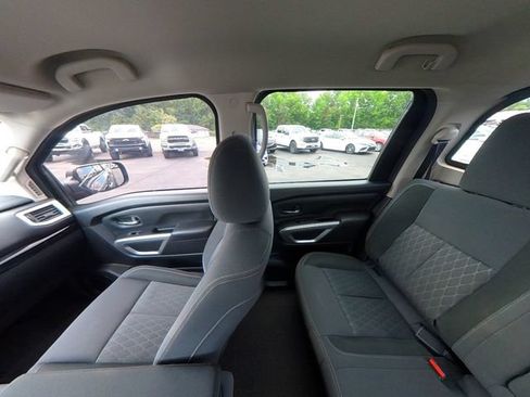 Used 2021 Nissan Titan SV w/ Accessory Utility Package AWD/4WD image 32