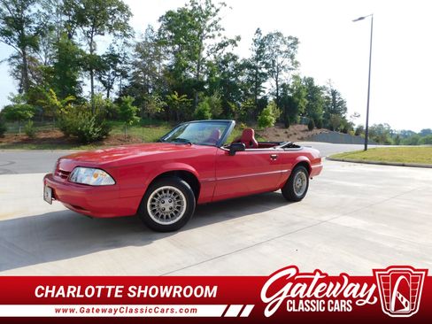 Used 1992 Ford Mustang LX RWD image 1