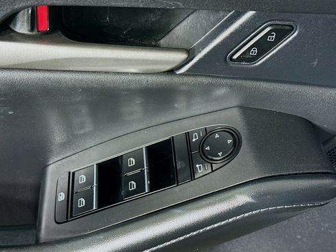 Used 2021 MAZDA CX-30 AWD 2.5 S w/ Select Package image 23