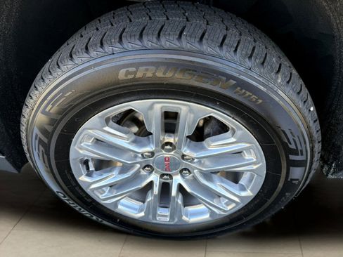 Used 2021 GMC Yukon SLT w/ SLT Premium Package image 15