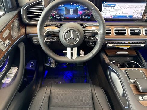 New 2026 Mercedes-Benz GLS 580 4MATIC image 20