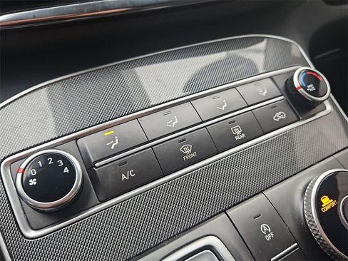 Used 2022 Hyundai Santa Fe SEL image 25