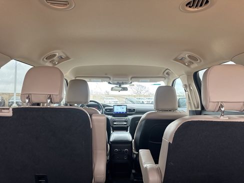 Used 2020 Ford Explorer XLT w/ Equipment Group 202A image 34