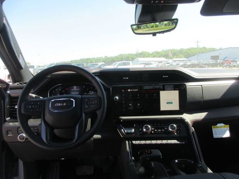 New 2026 GMC Sierra 1500 AT4 w/ AT4 Premium Package AWD/4WD image 17