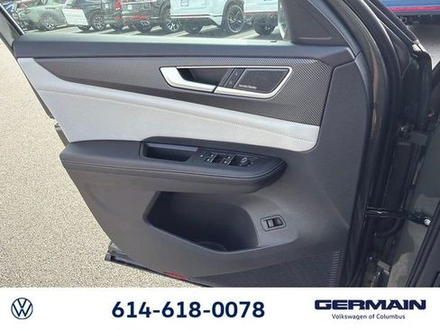 New 2026 Volkswagen Atlas Cross Sport SEL Premium R-Line AWD/4WD image 25