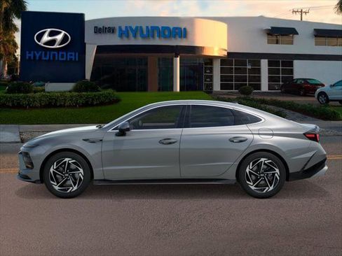 New 2026 Hyundai Sonata SEL image 3