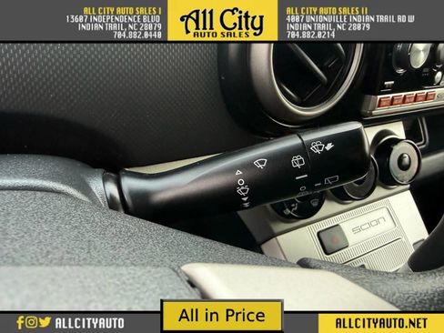 Used 2010 Scion xB Hatchback 4D image 18