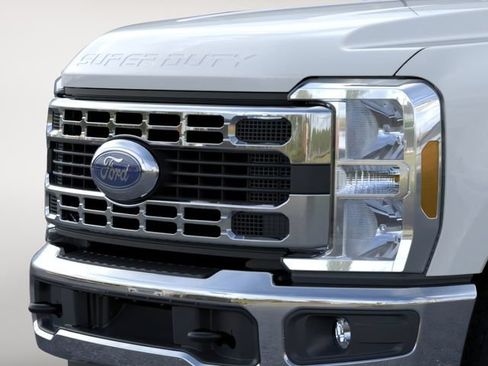 New 2026 Ford F250 XLT w/ FX4 Off-Road Package AWD/4WD image 17