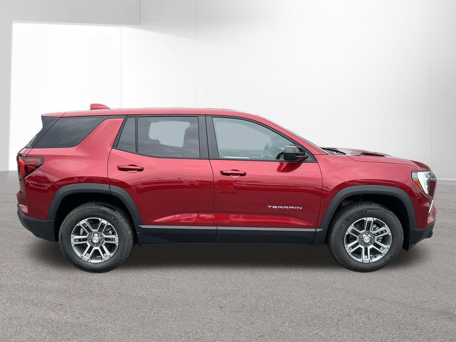 New 2027 GMC Terrain Elevation w/ LPO, Floor Liner Package AWD/4WD image 2