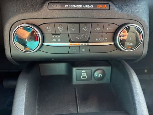 Used 2025 Ford Escape ST-Line AWD/4WD image 34