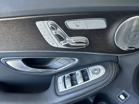 Used 2019 Mercedes-Benz C 300 Sedan image 14