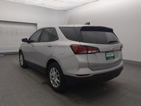 Used 2022 Chevrolet Equinox LS AWD/4WD image 3