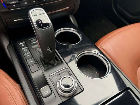 Certified 2022 Maserati Ghibli Modena RWD image 41