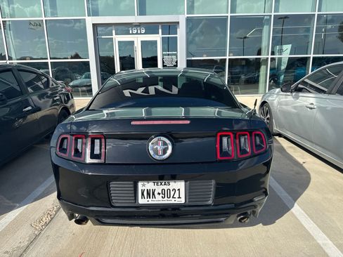Used 2014 Ford Mustang Coupe RWD image 5