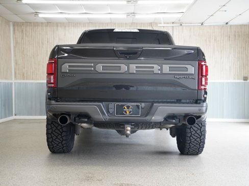 Used 2019 Ford F150 Raptor w/ Equipment Group 802A Luxury AWD/4WD image 8