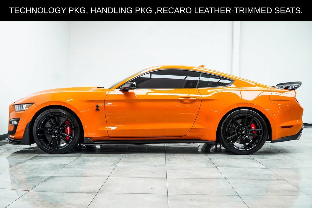Used 2021 Ford Mustang Shelby GT500 w/ Technology Package RWD image 16
