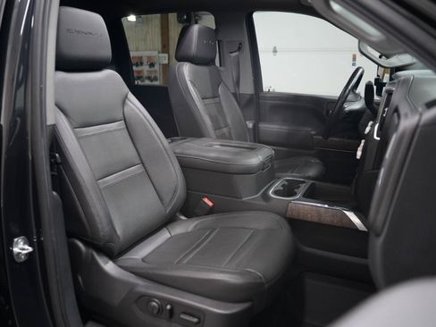 Used 2020 GMC Sierra 2500 Denali w/ Denali Ultimate Package AWD/4WD image 30