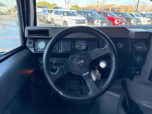 Used 1999 HUMMER H1 4-Door Hard Top image 28