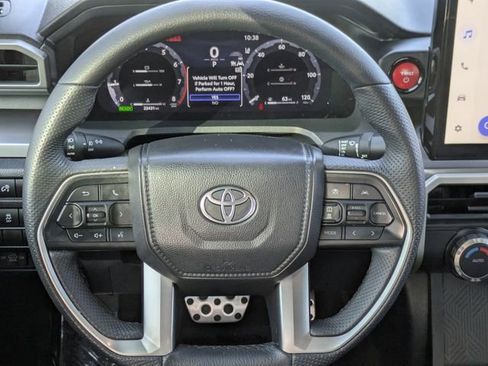 Used 2025 Toyota Tacoma TRD Sport image 12