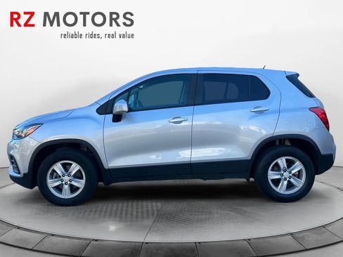 Used 2022 Chevrolet Trax LS w/ Tint and Cruise Package image 2