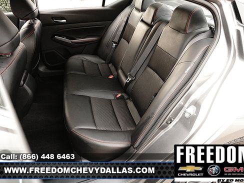 Used 2024 Nissan Altima 2.5 SR FWD image 10