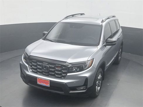 Certified 2023 Honda Passport TrailSport image 20