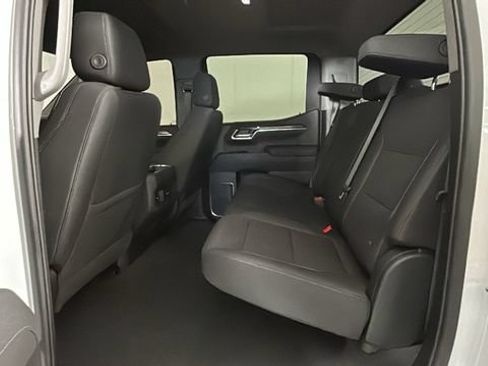 Used 2026 Chevrolet Silverado 1500 LT Trail Boss w/ LPO, Dark Essentials Package AWD/4WD image 26