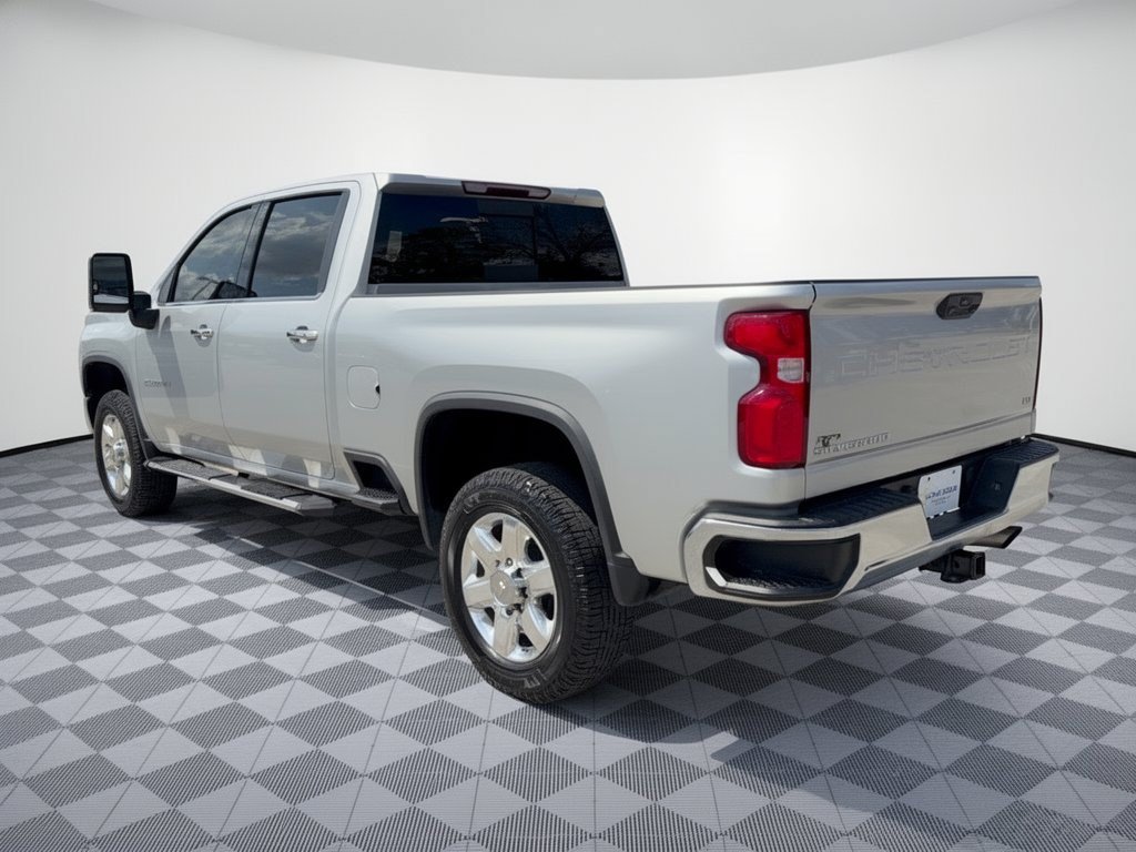 Used 2021 Chevrolet Silverado 2500 LTZ w/ LTZ Convenience Package AWD/4WD image 3