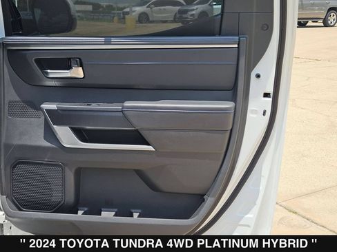 Used 2024 Toyota Tundra Platinum AWD/4WD image 30