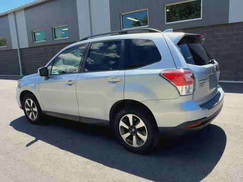 Used 2018 Subaru Forester 2.5i Premium AWD/4WD image 6