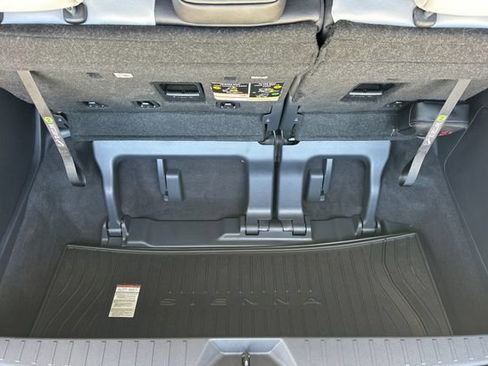 Certified 2026 Toyota Sienna XSE FWD image 20