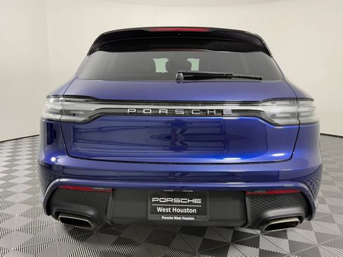 Certified 2026 Porsche Macan AWD/4WD image 10
