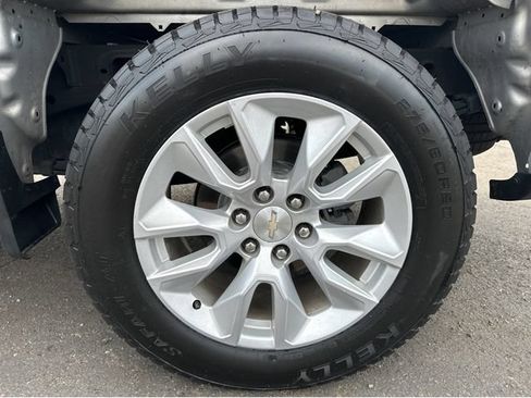 Certified 2022 Chevrolet Silverado 1500 Custom RWD image 4