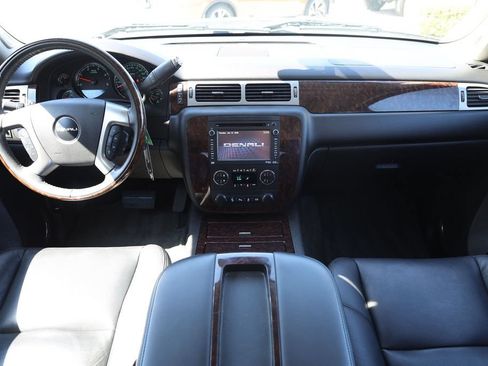 Used 2012 GMC Sierra 2500 Denali AWD/4WD image 18