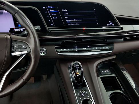 Certified 2024 Cadillac Escalade Sport Platinum w/ LPO, ONYX Package AWD/4WD image 21