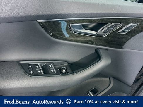 Used 2023 Audi Q7 2.0T Premium w/ Convenience Package AWD/4WD image 24