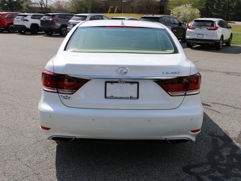Used 2014 Lexus LS 460 w/ Comfort Package image 4