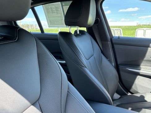 Certified 2025 BMW 330i 330i image 35