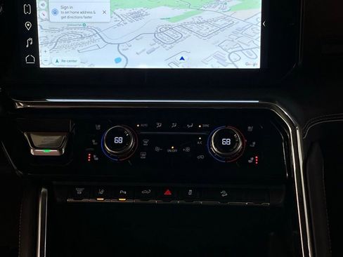 Used 2024 GMC Sierra 2500 Denali Ultimate image 21