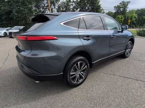 Certified 2023 Toyota Venza LE AWD/4WD image 7