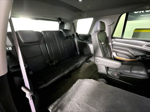 Used 2015 GMC Yukon Denali w/ Premium Package image 19