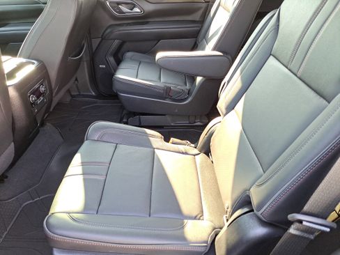 Used 2022 Chevrolet Tahoe RST w/ Sport Performance Package image 11