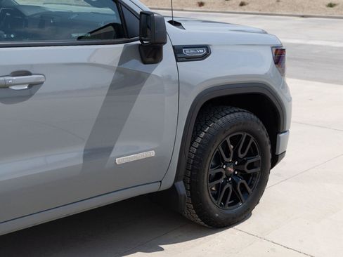 Used 2024 GMC Sierra 1500 Elevation w/ X31 Off-Road Package AWD/4WD image 10