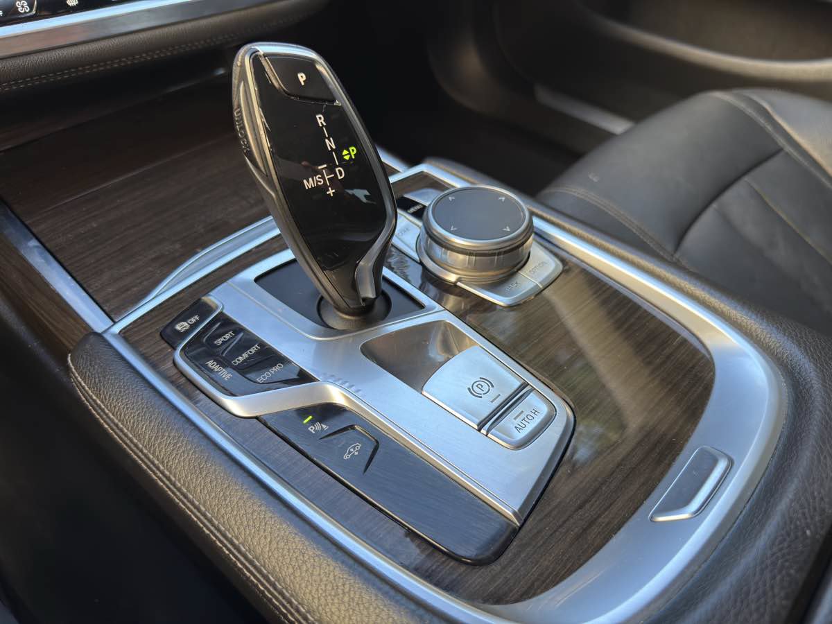 Used 2016 BMW 740i RWD image 50