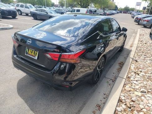 Certified 2024 Nissan Altima 2.5 SR FWD image 10