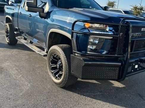 Used 2020 Chevrolet Silverado 2500 LT image 1